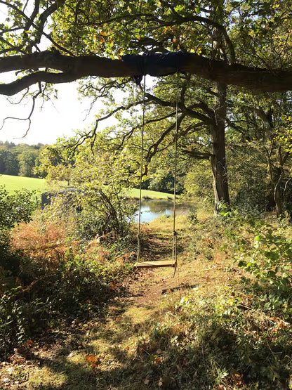 Off Grid Shepherd Hut - West Devon