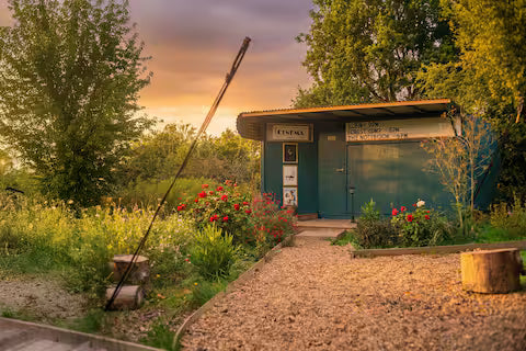 Romantic Wagon & Farm Stay - Kent