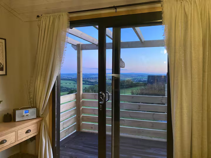 Hillside Cabin - North Molton