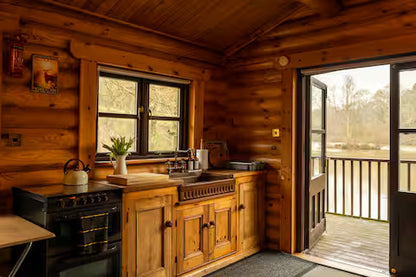 Lake Cabin - East Sussex