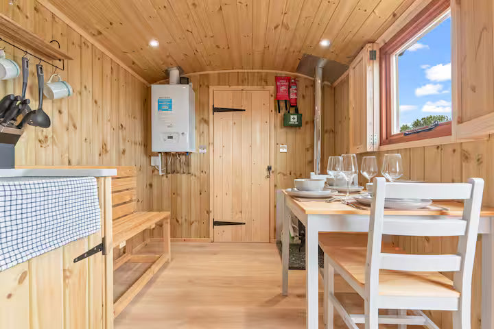 Private Hut & Sauna - Herefordshire
