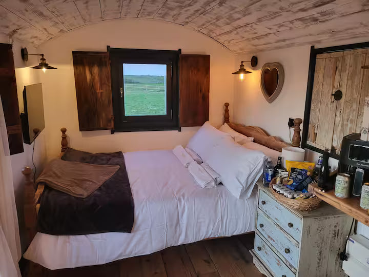 Romantic Hut & Hot Tub - Kent