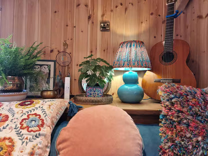 Romantic Luxury Shepherd Hut - Windsor
