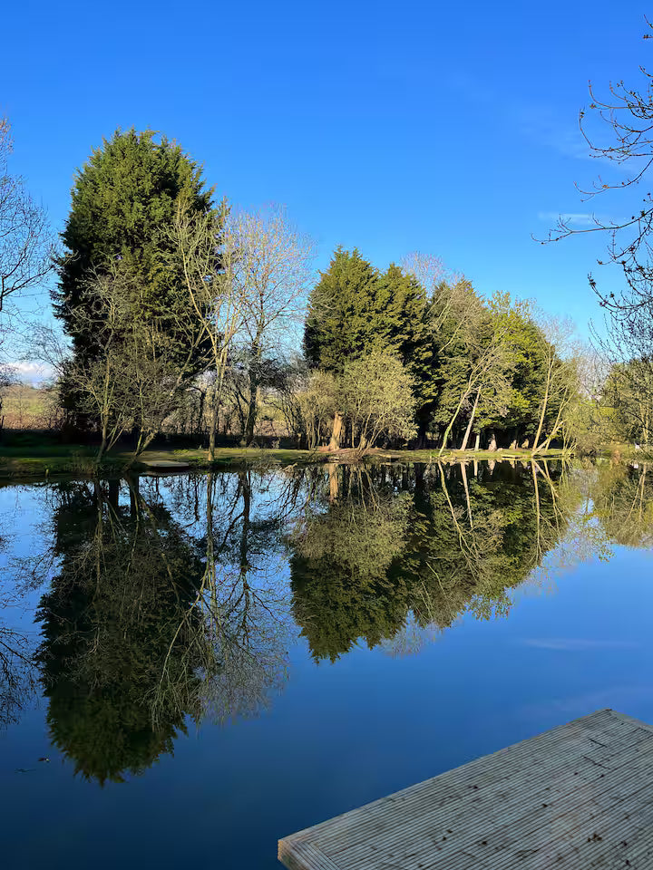 Fishing Lake Cabin - Warwickshire