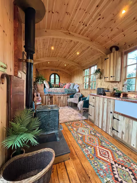 Romantic Luxury Shepherd Hut - Windsor