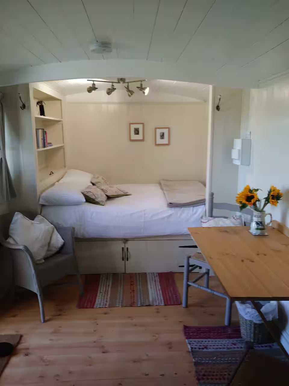 Shepherd Hut - Derbyshire