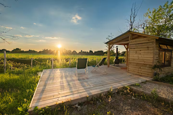 Romantic Wagon & Farm Stay - Kent