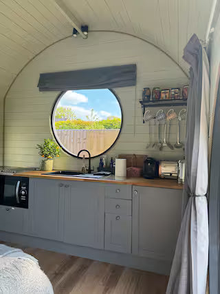 Romantic Retreat - Ashwicke