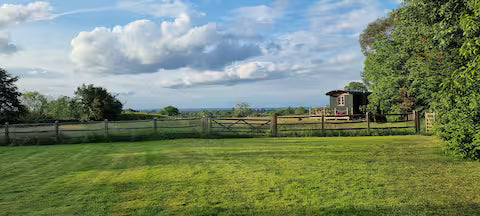 Romantic Luxury Shepherd Hut - Windsor