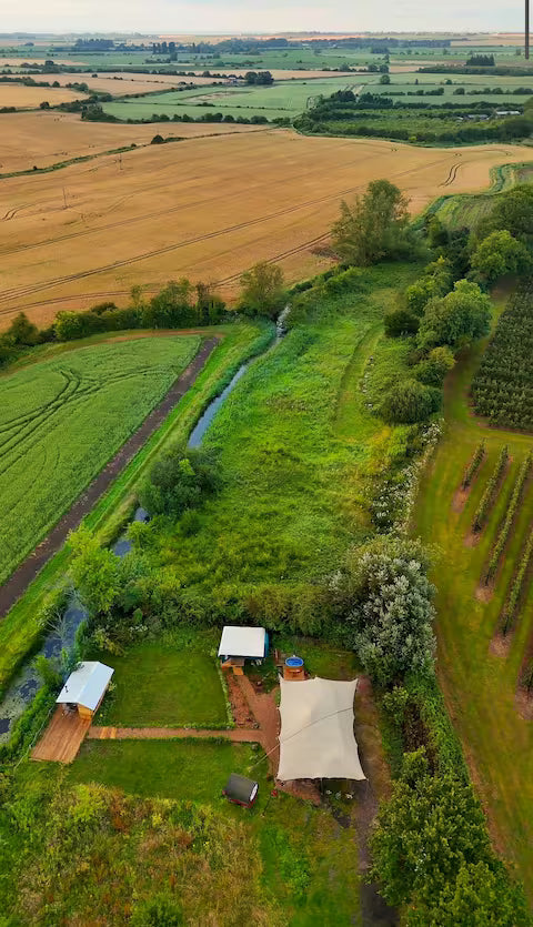 Romantic Wagon & Farm Stay - Kent