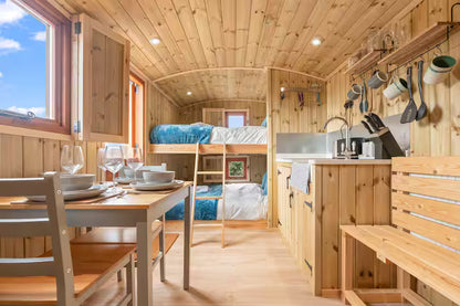Private Hut & Sauna - Herefordshire