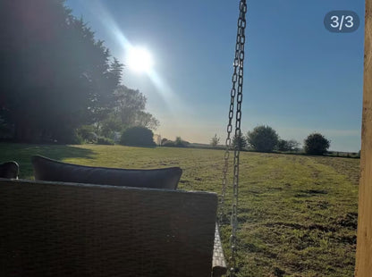 The Hut & Hot Tub - Kent