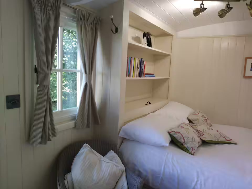 Shepherd Hut - Derbyshire