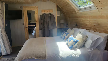 Relaxing Hut & Hot Tub - East Sussex
