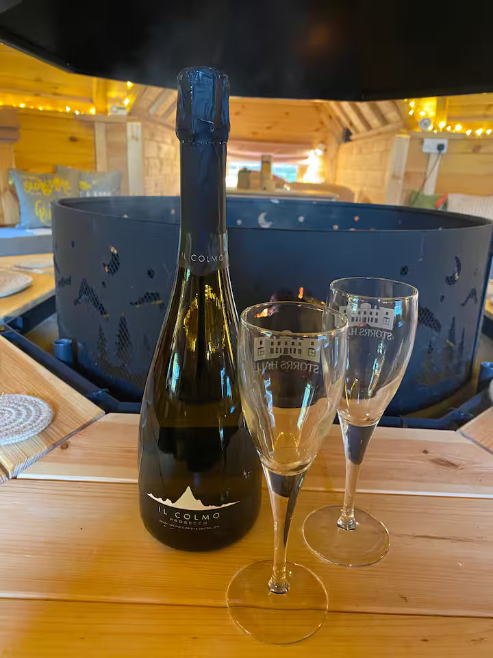 The Hut & Hot Tub - Kent