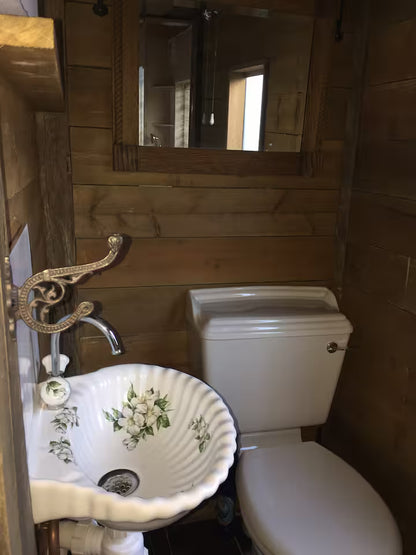Log Cabin - Glastonbury