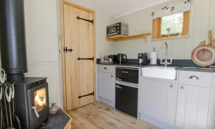 Shepherd Hut - Llanbedr