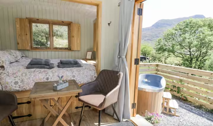Shepherd Hut - Llanbedr